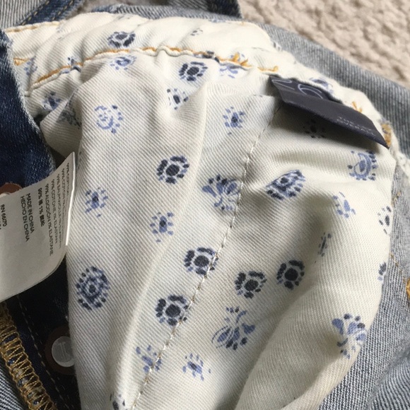 ANTHROPOLOGIE-PILCRO”THE LEX”DISTRESSED RAW EDGE HEM OVERALLS - Picture 9 of 11